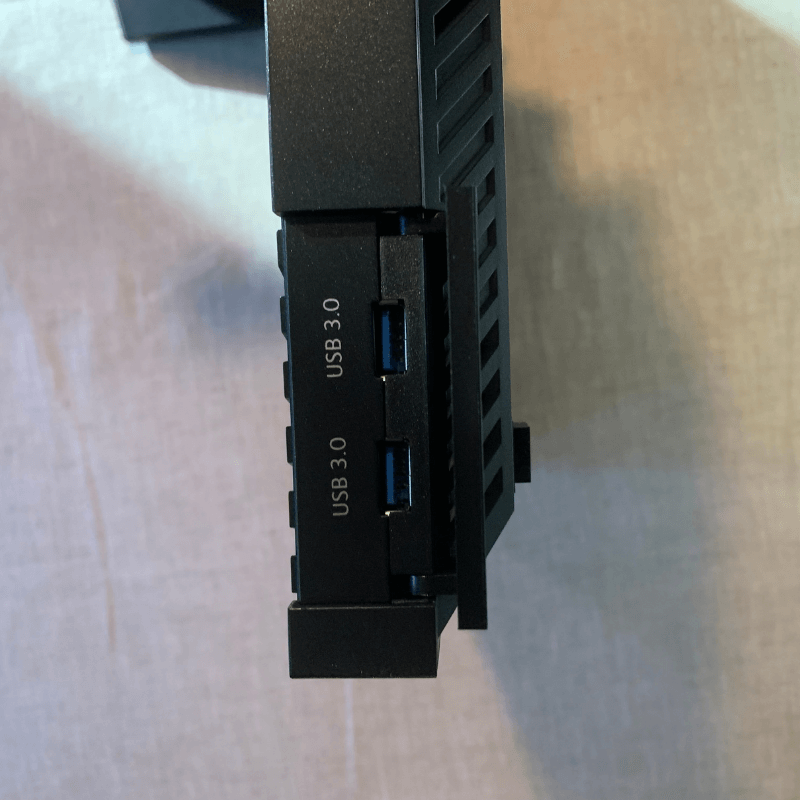 Netgear C7800 USB ports